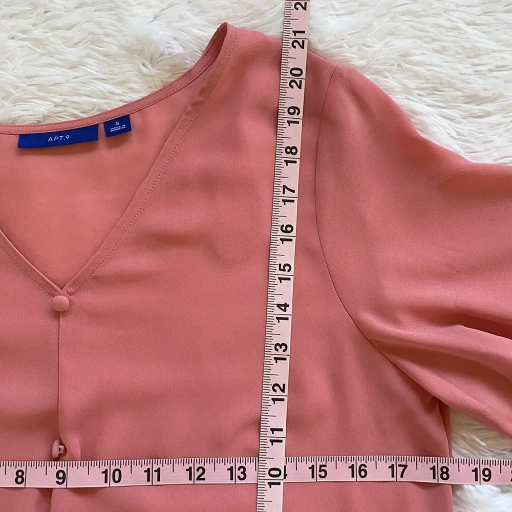 Lpink light button down, front tie, short sleeve blouse - Picture 6 of 7